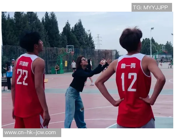 探索足球篮球排球的魅力与竞技精神，感受团队合作与个人奋斗的完美结合